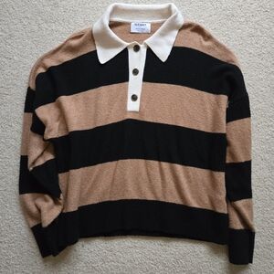 Old Navy Cream and Tan Knit Sweater